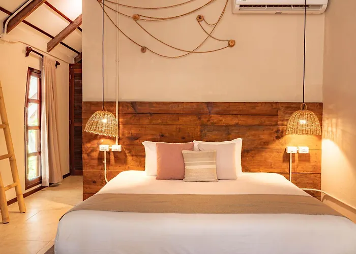 Mia Beachfront - Ocean View And Club Hotel 4*