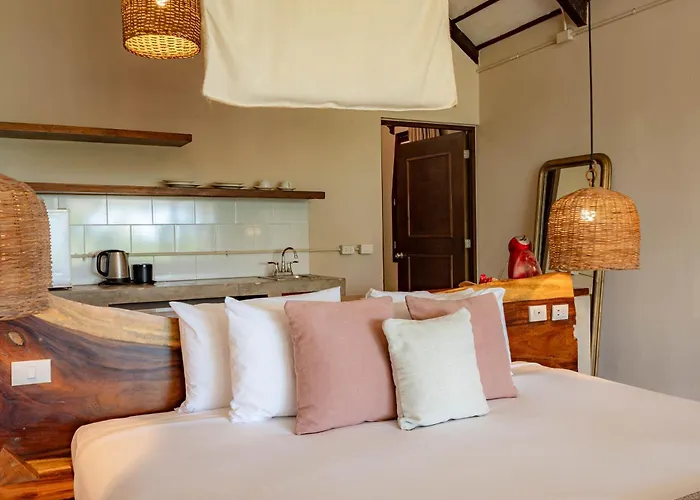 Hotel Mia Beachfront - Ocean View And Club