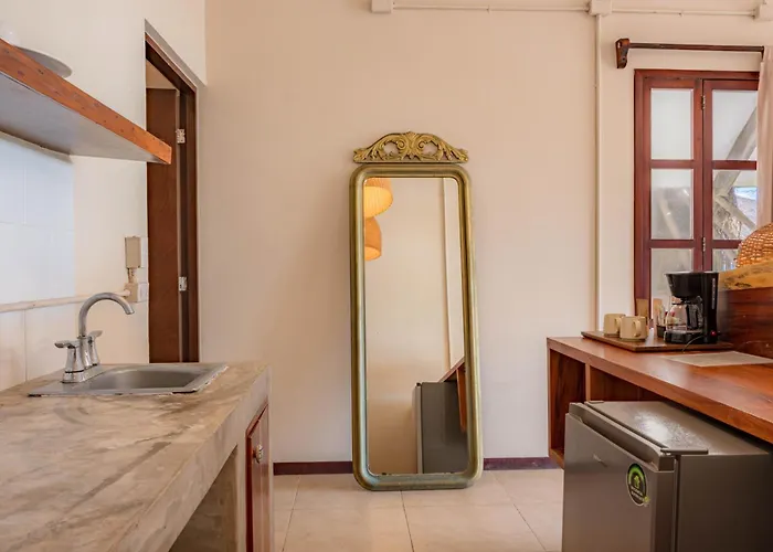 Mia Beachfront - Ocean View And Club Hotel 4*