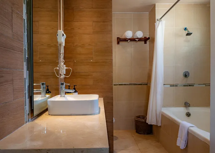 Mia Beachfront - Ocean View And Club 4* Tulum